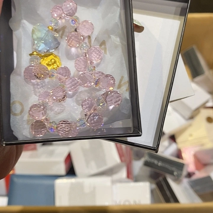 j***xAVON中古饰品香水礼盒装