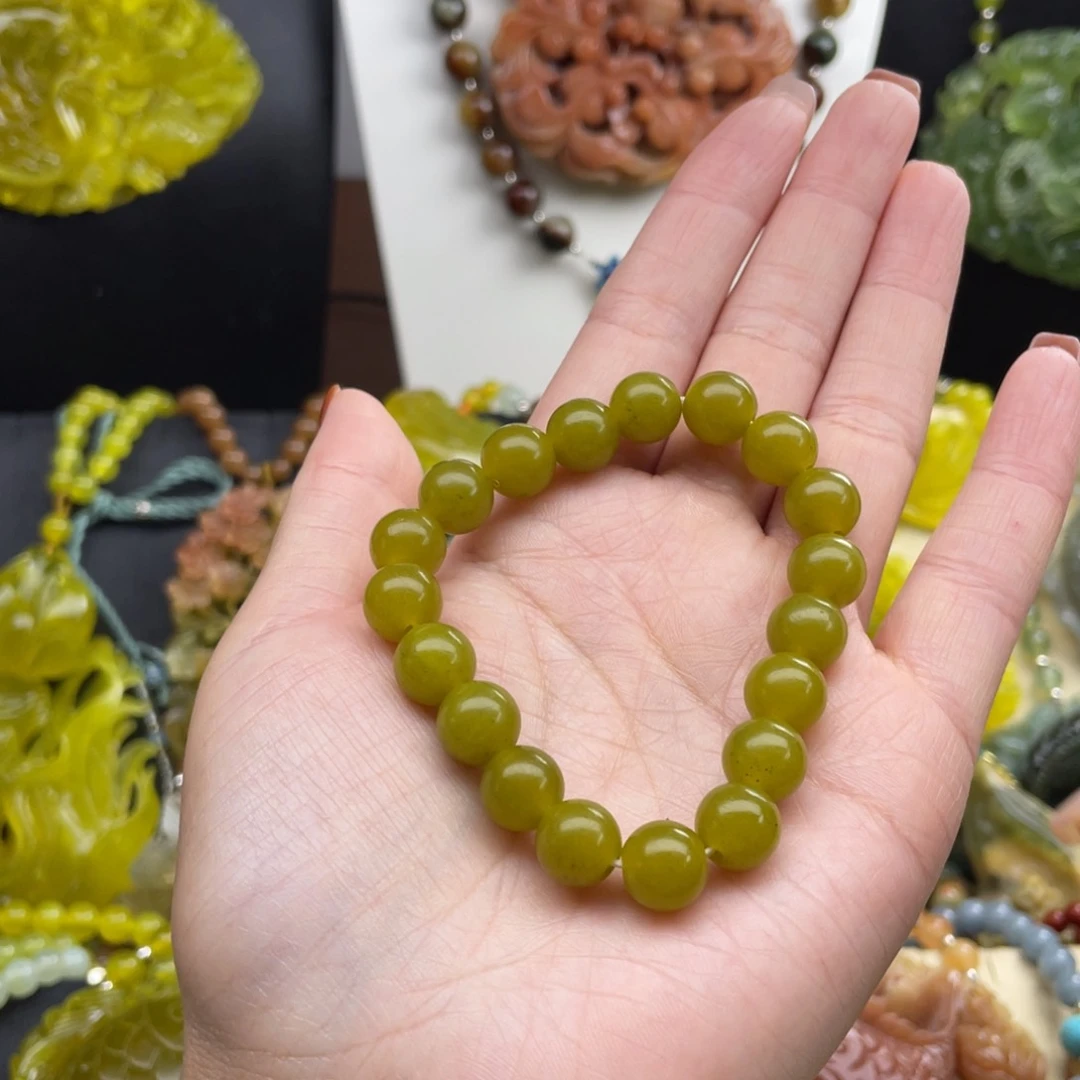 未镶嵌蛇纹石玉颈饰