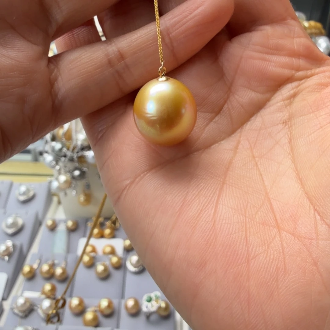 海水珍珠颈饰18K金镶嵌