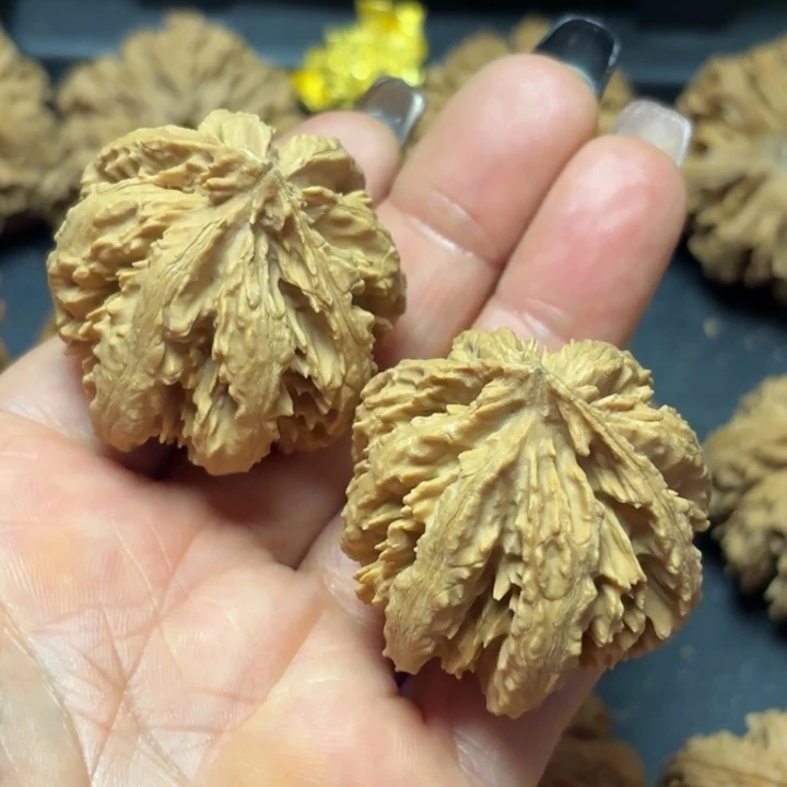 从***过文玩核桃吊坠秦岭灯笼15