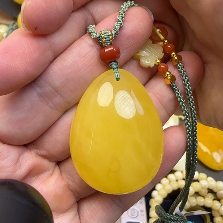 未镶嵌颈饰蜜蜡天然蜜蜡