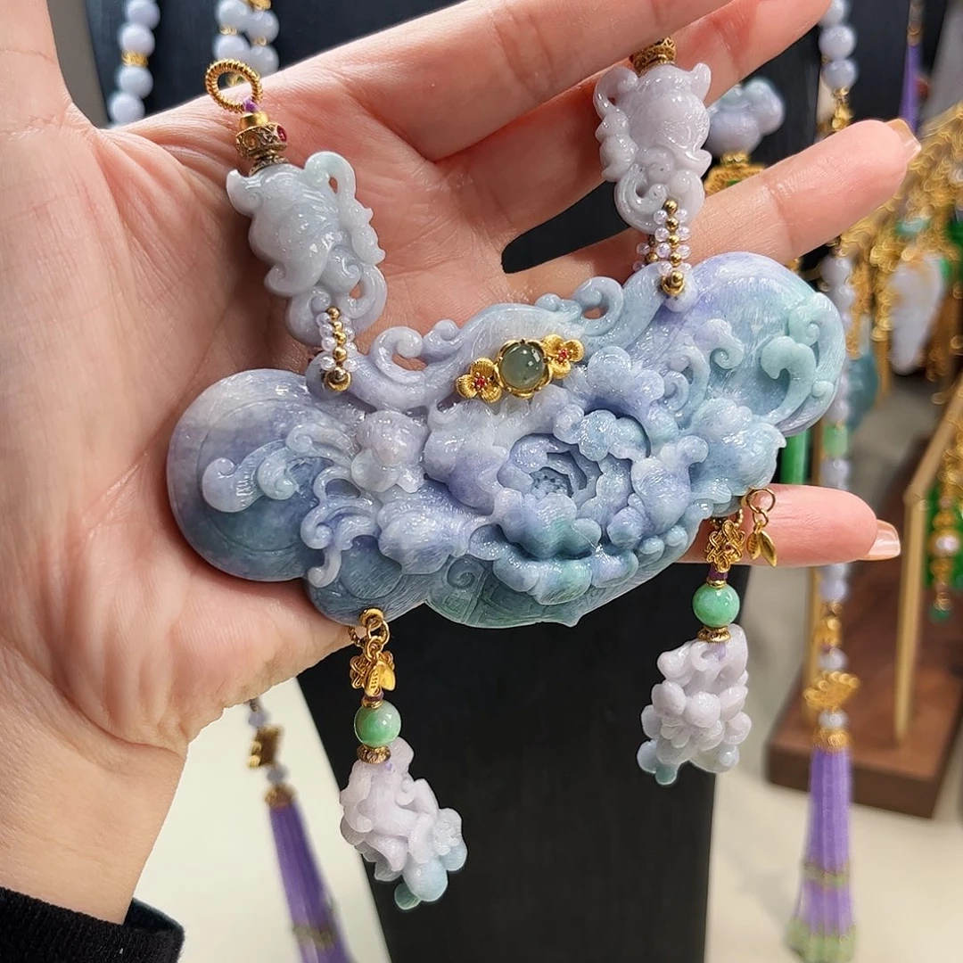 【闪购商品】翡翠吊坠(赠链)未镶嵌凤穿牡丹