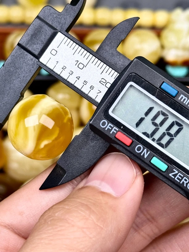 19.8mm俄料国矿一级料浓瓷白妖孽虎皮纹千层雪橘底金溶洞蜜蜡圆珠