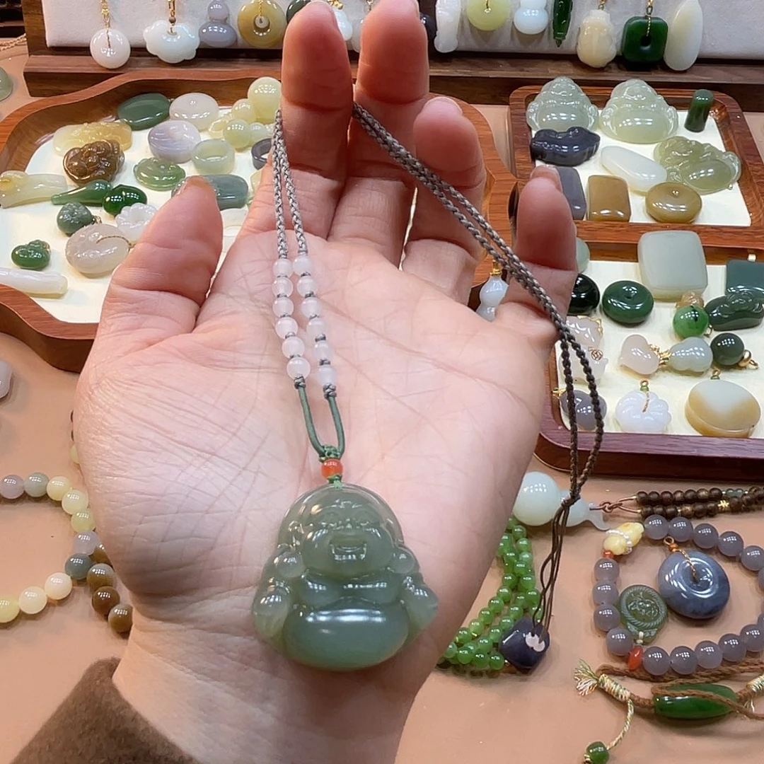 和田玉未镶嵌颈饰