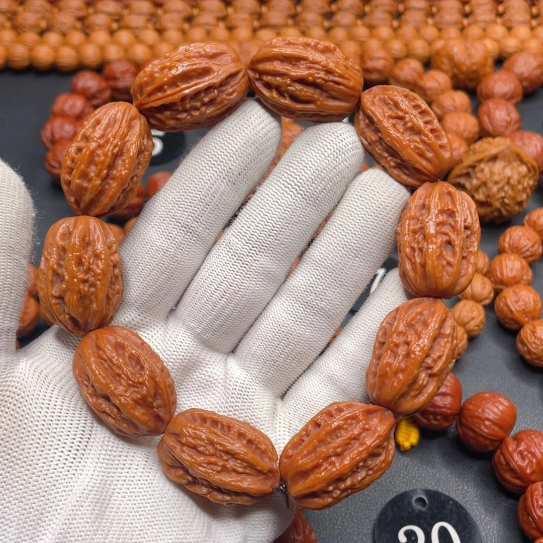 文玩核桃吊坠野生核桃大枣型京八棱手串