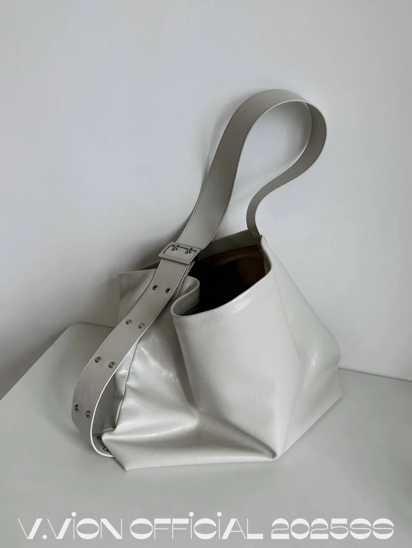 V.vion 小众轻奢极简通勤大容量托特包 时尚休闲百搭单肩斜挎包包