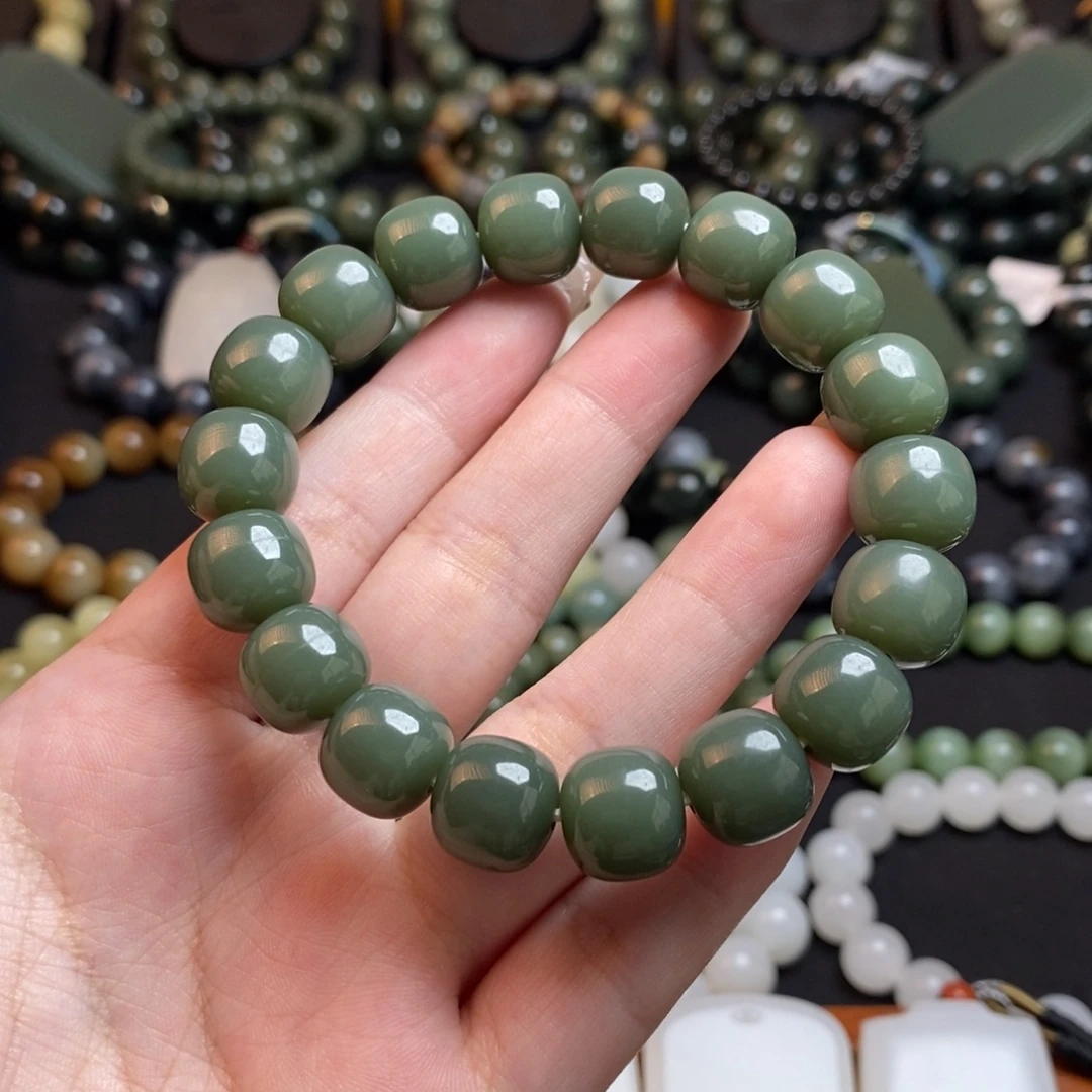 @***你和田玉未镶嵌颈饰