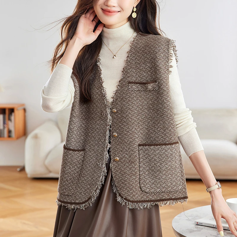 流苏马甲女时髦洋气坎肩毛呢外套2025新款高级感马夹春秋外搭上衣