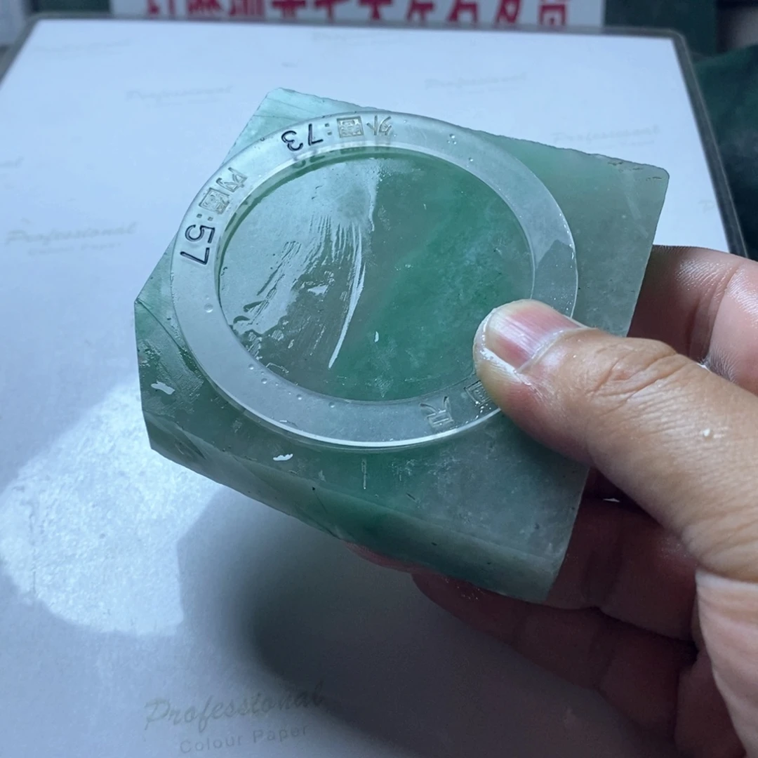 飘***飘定制石英质玉（非洲翠）
