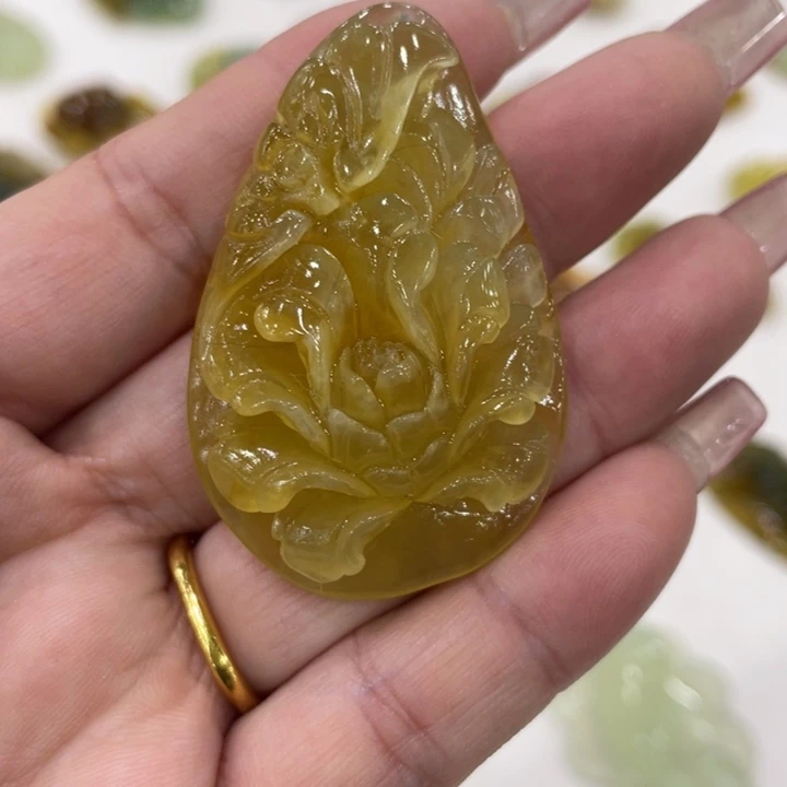 蛇纹石玉合金颈饰