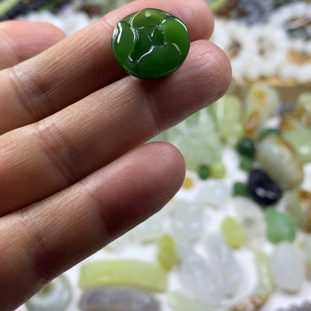 和田玉（糖玉）未镶嵌颈饰