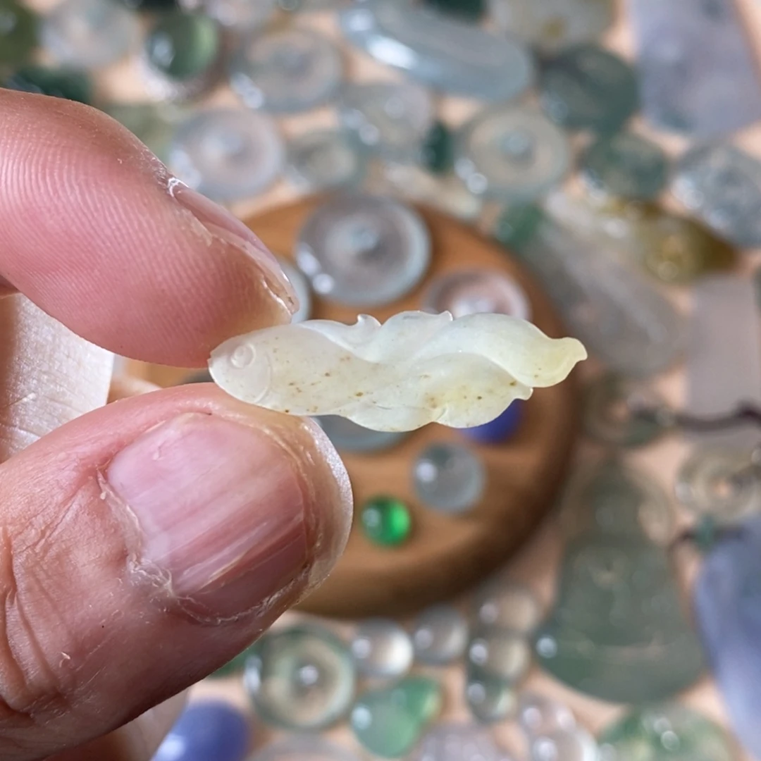 定制翡翠未镶嵌翡翠