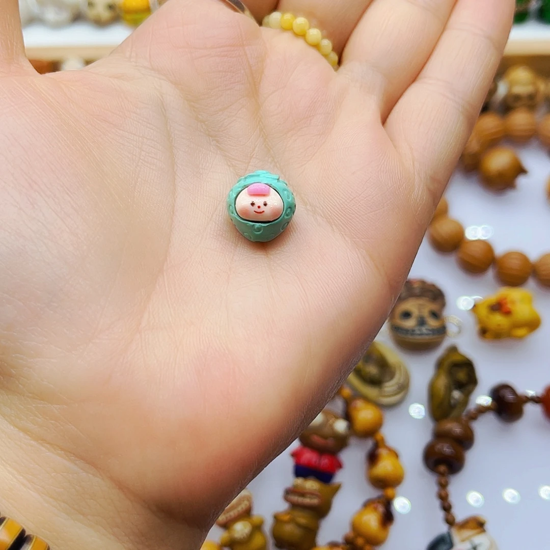 树脂制品手工打磨配饰