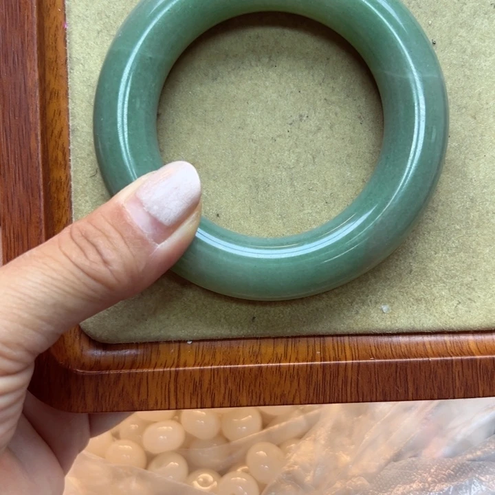 石英质玉手镯合金