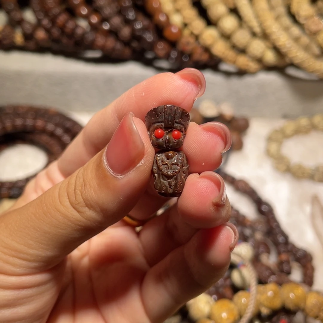 星月菩提吊坠黑金僵小鱼