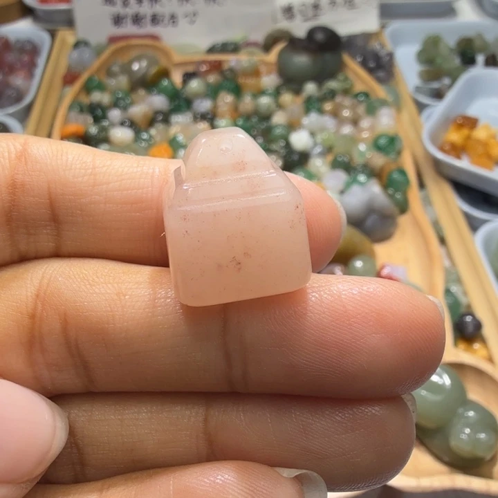 和田玉未镶嵌珠宝半成品