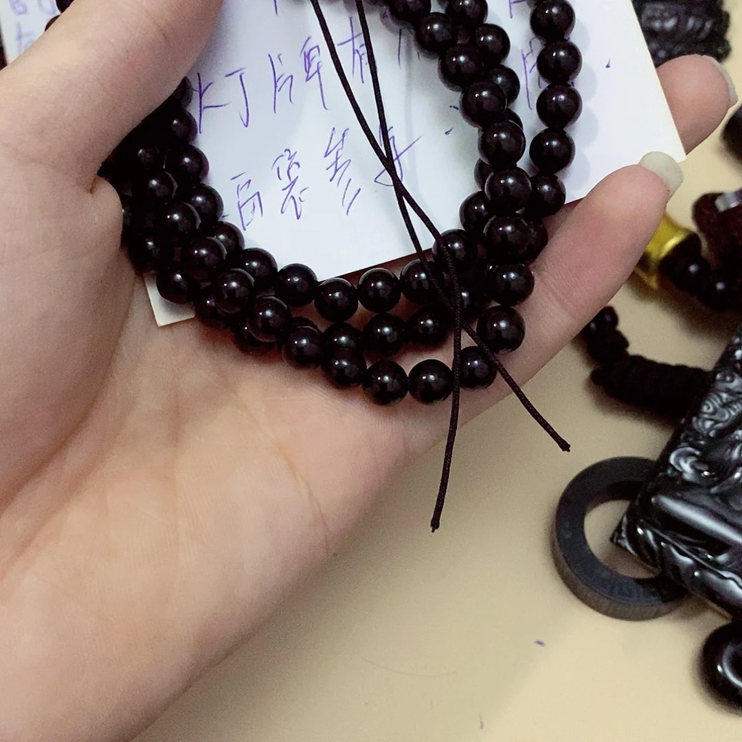 翡翠颈饰未镶嵌一**好