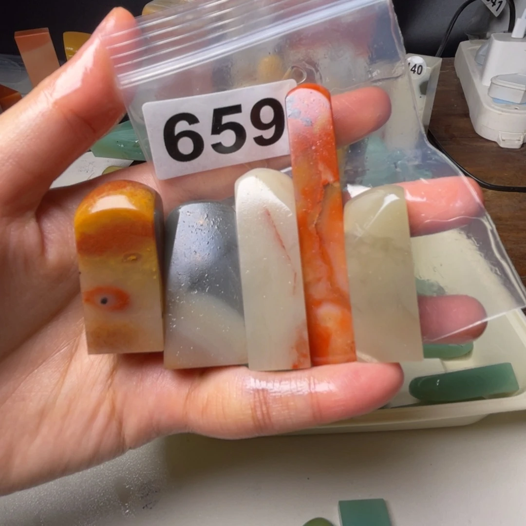 老挝石老挝石5个，4个正的