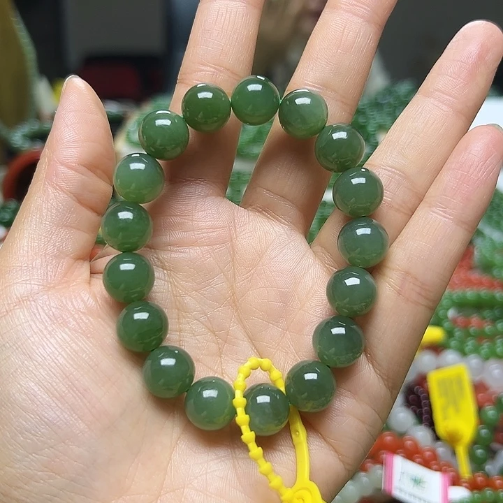 臭***丁和田玉（碧玉）未镶嵌手串