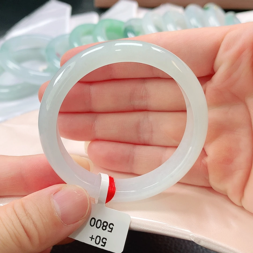 翡翠未镶嵌手镯缅甸A货翡翠手镯