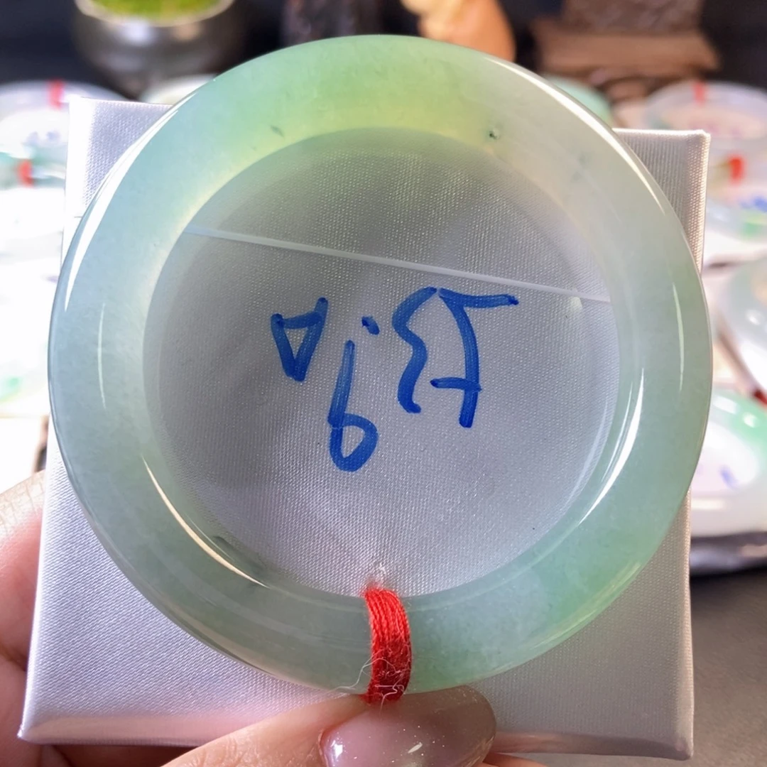 翡翠未镶嵌手镯4青提柠檬瑟色圆条