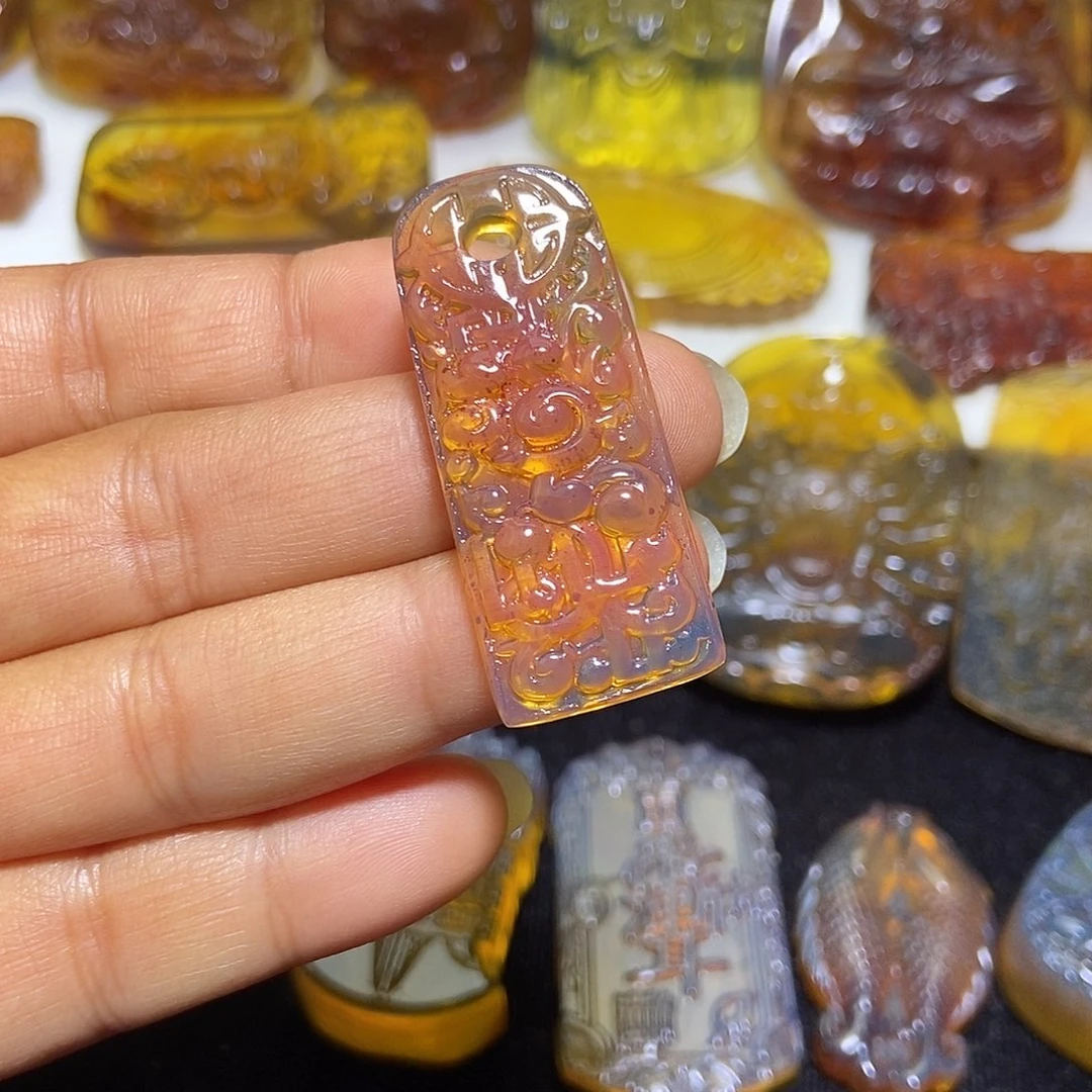 琥珀未镶嵌颈饰缅甸天然琥珀吊坠-11