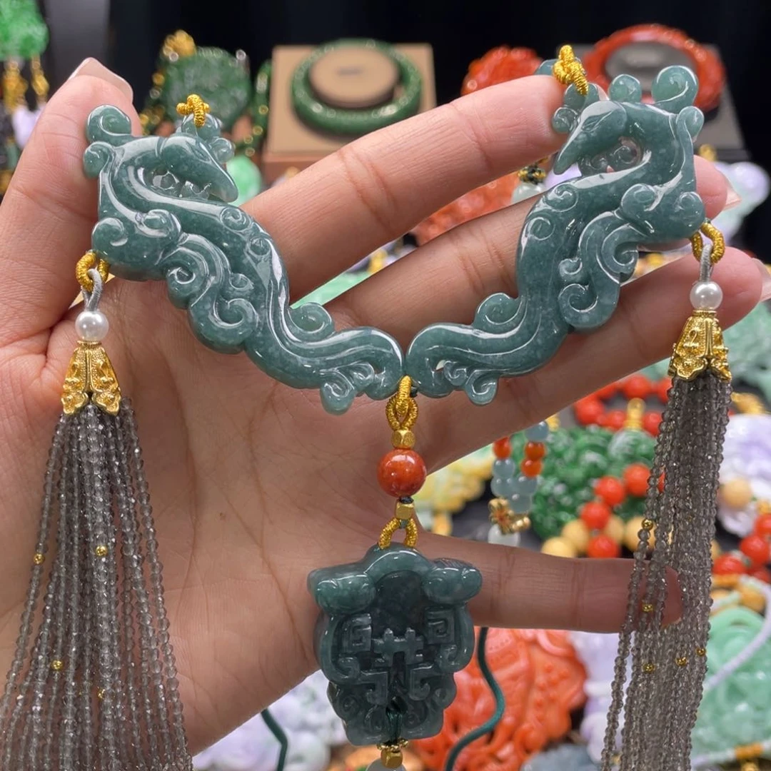 翡翠颈饰未镶嵌糖*芦代编织