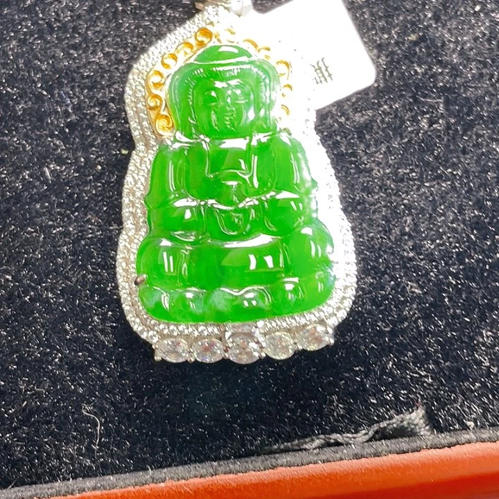 翡翠颈饰未镶嵌55，