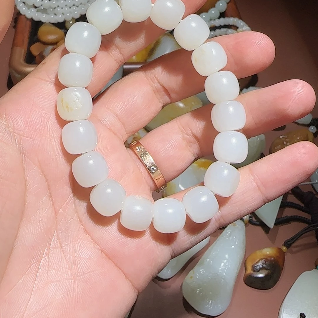 定制和田玉?*?籽12mm手串