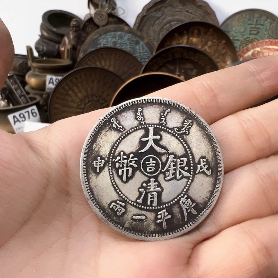 金属复古风格摆件