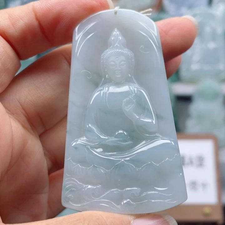 颈饰未镶嵌翡翠素衣观音