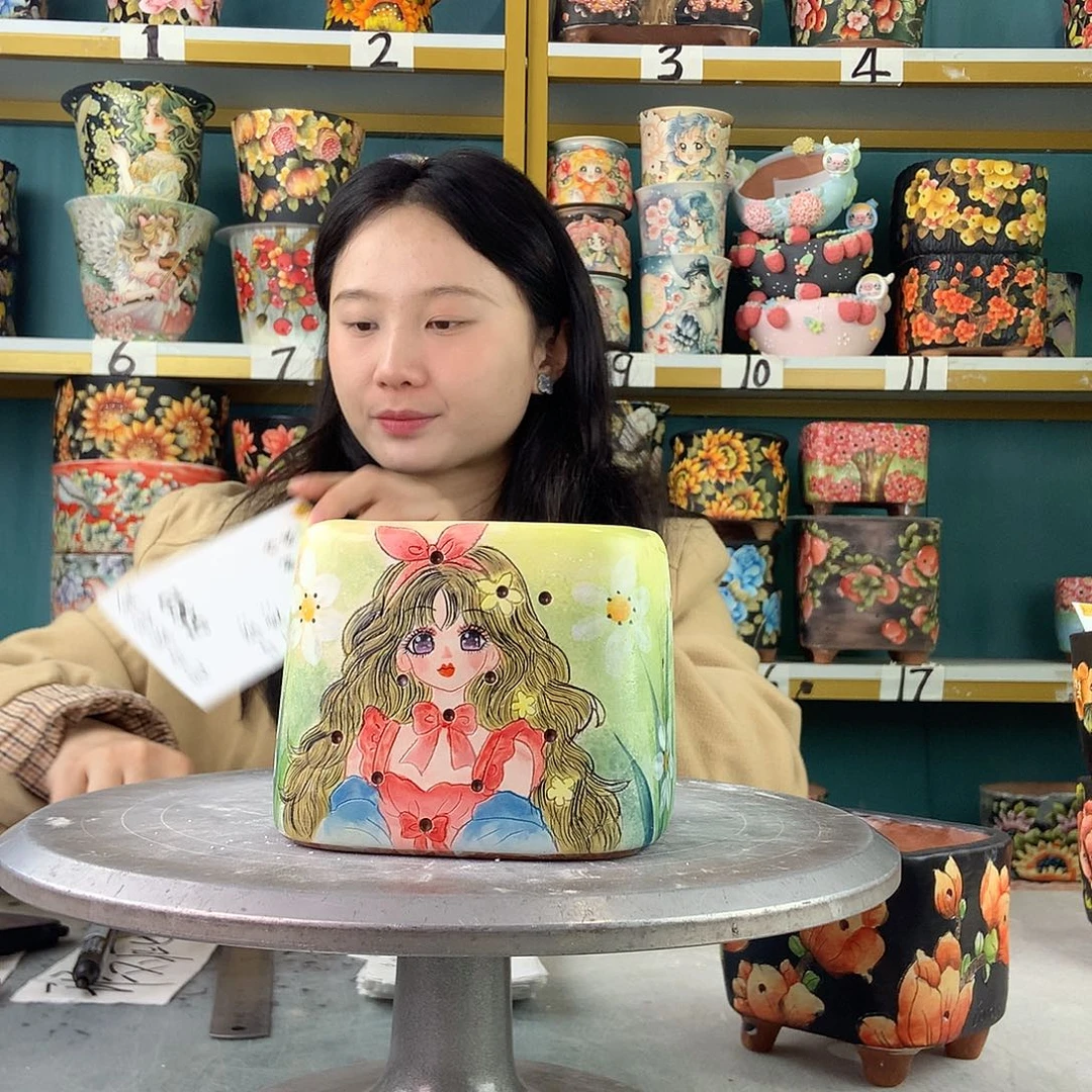 陶景德镇手工花盆582