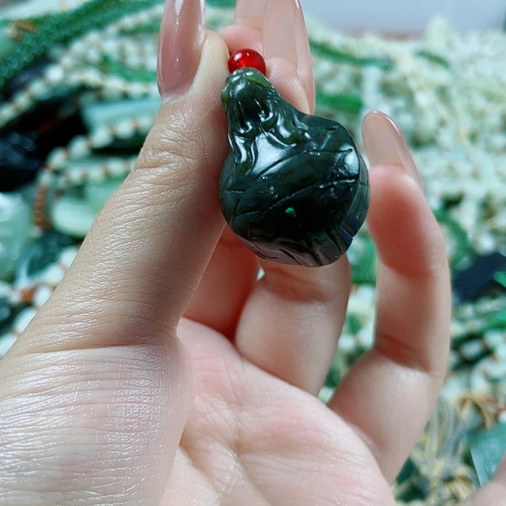 未镶嵌和田玉挂件