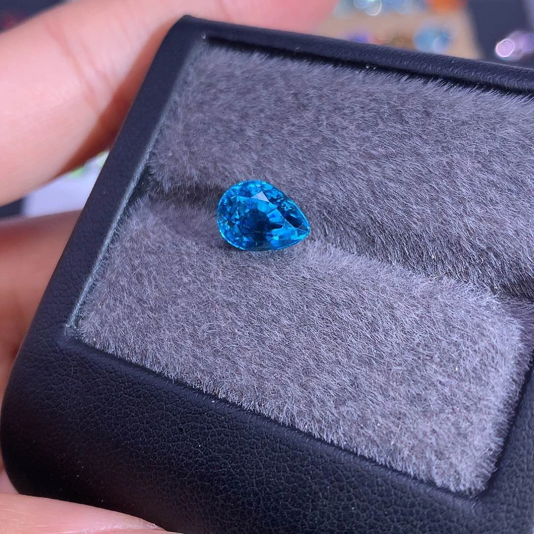 锆石裸石未镶嵌4.44ct风信子