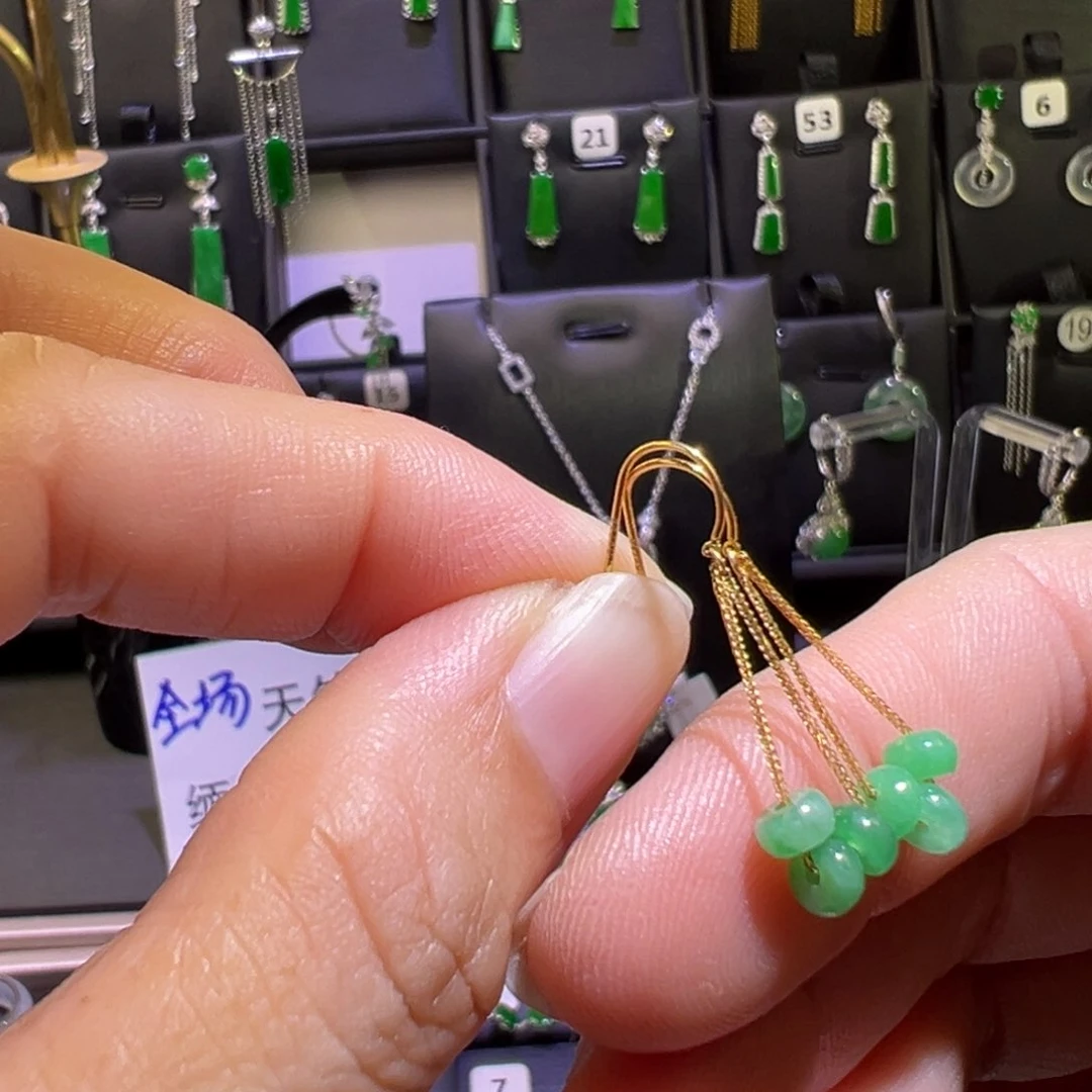 翡翠18K金镶嵌颈饰耳环