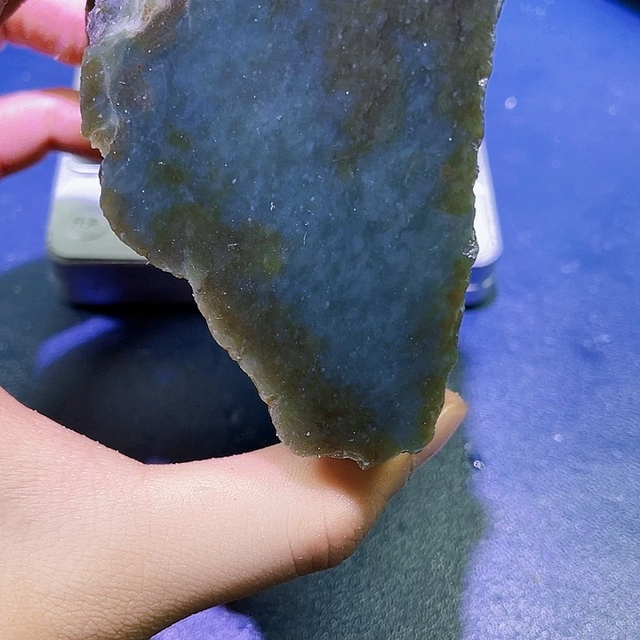 未镶嵌和田玉（糖玉）珠宝半成品