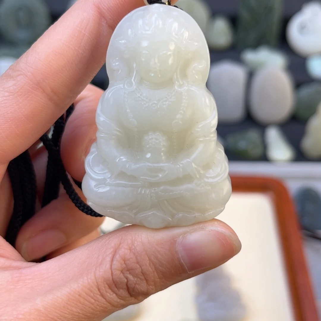 和田玉颈饰未镶嵌荣