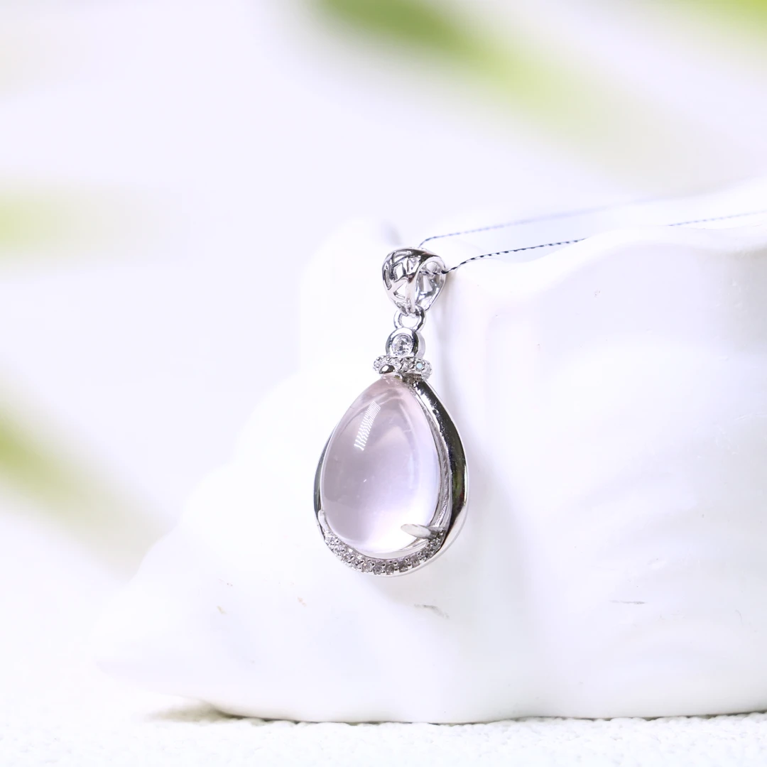 【嘉琪珠宝】芙蓉石天然粉精美灵动新款吊坠 多样性发其一