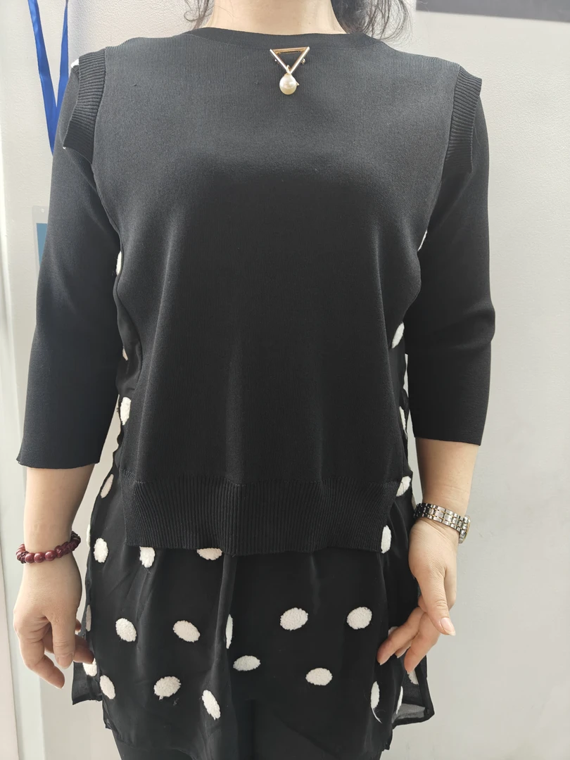 76  可爱拼接打底裙