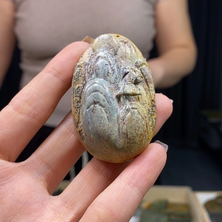 岫岩河磨玉（透闪石质玉）颈饰未镶嵌