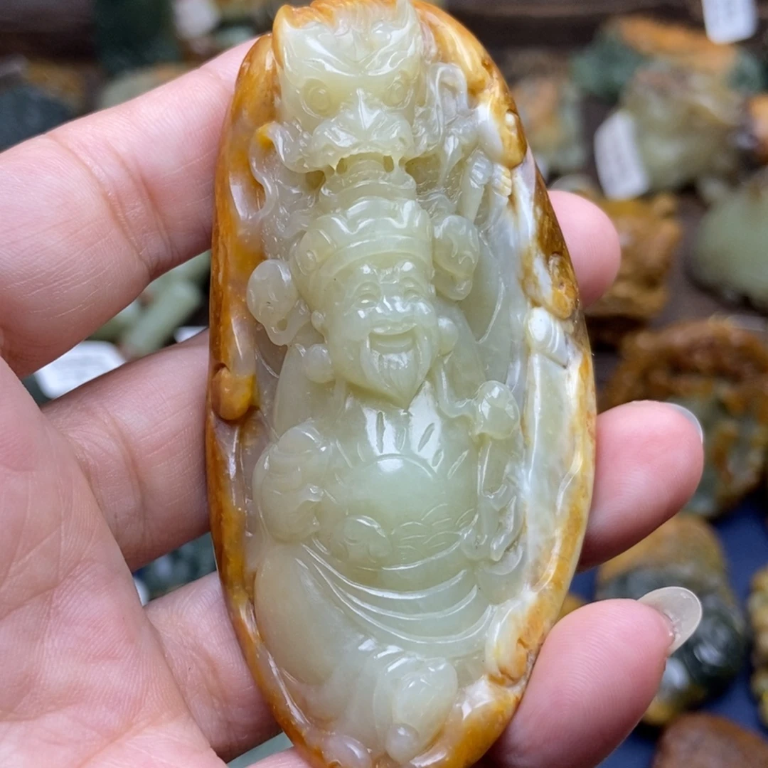 一***闷未镶嵌岫岩河磨玉（透闪石质玉）珠宝奇石