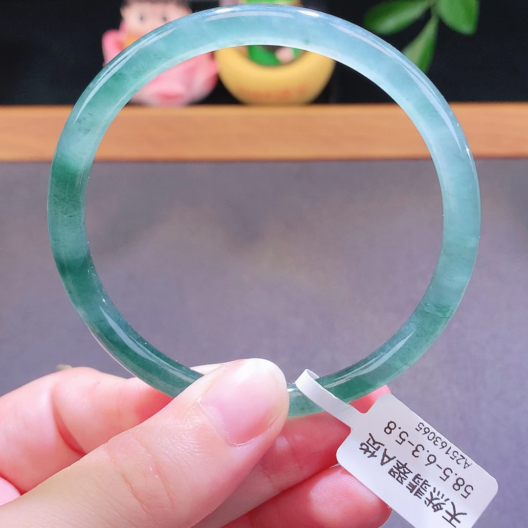 翡翠未镶嵌手镯天然翡翠