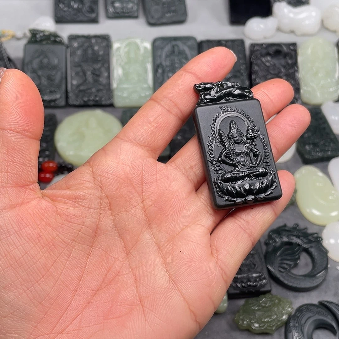 和田玉未镶嵌颈饰