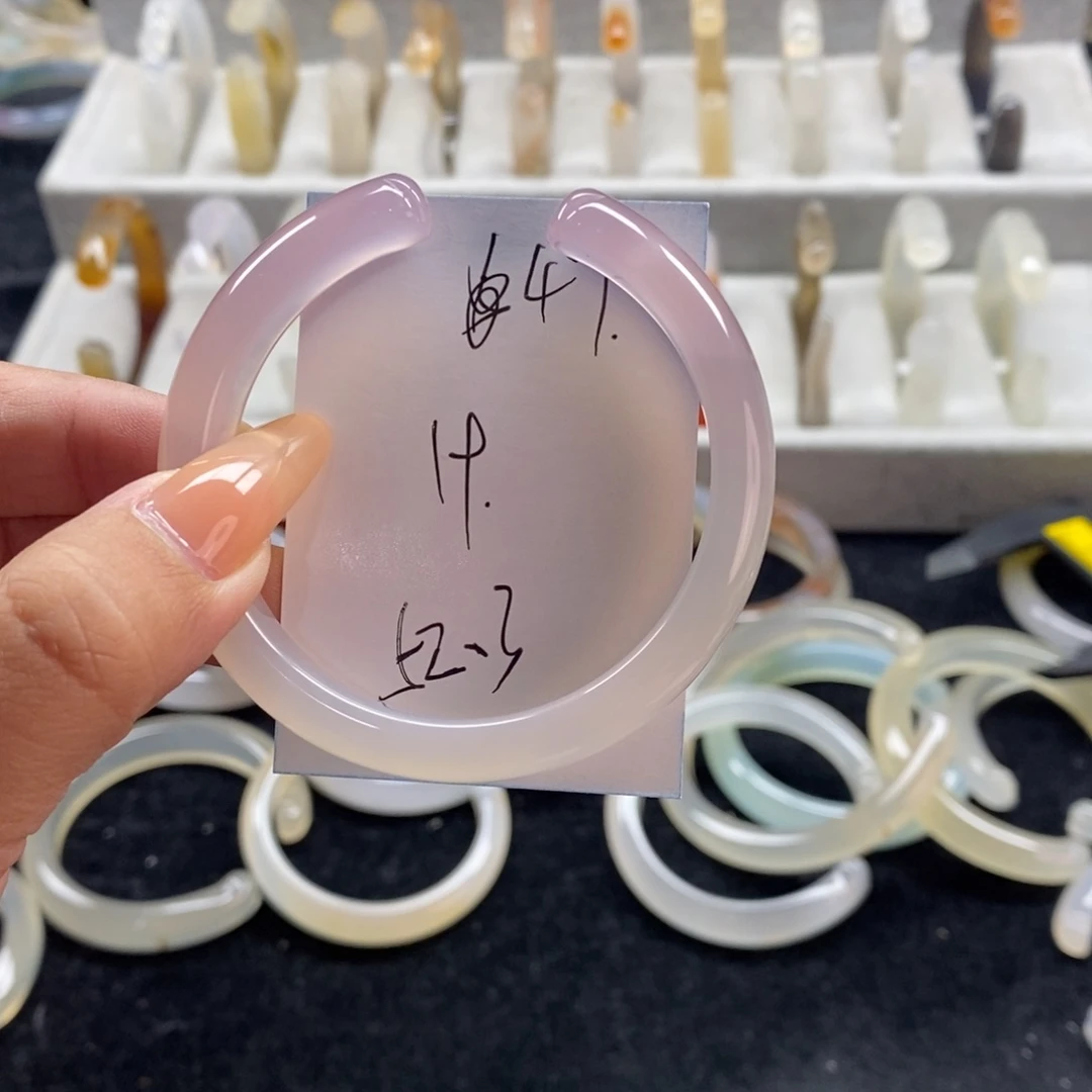 手镯玛瑙/玉髓未镶嵌47