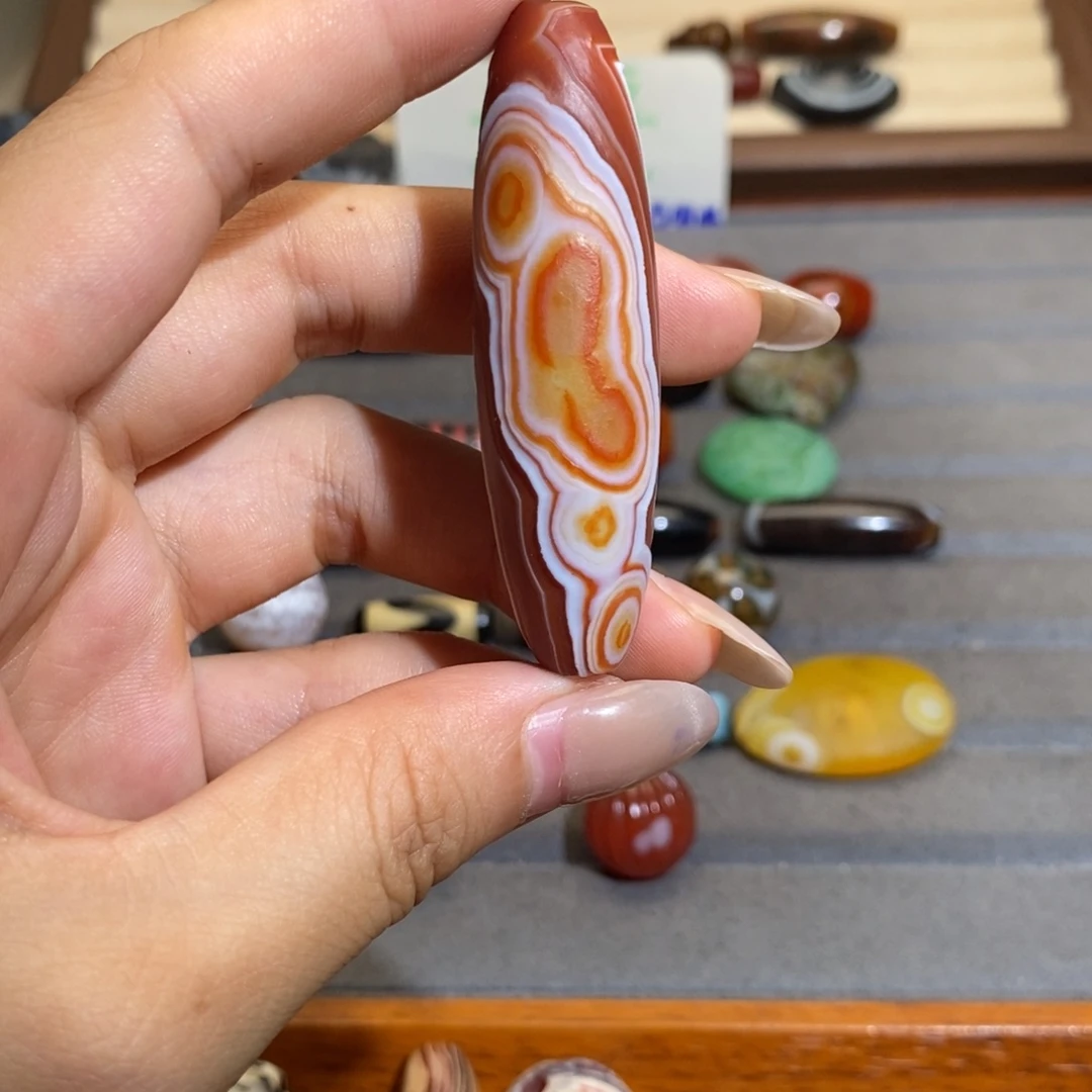 新***线玛瑙/玉髓手链未镶嵌