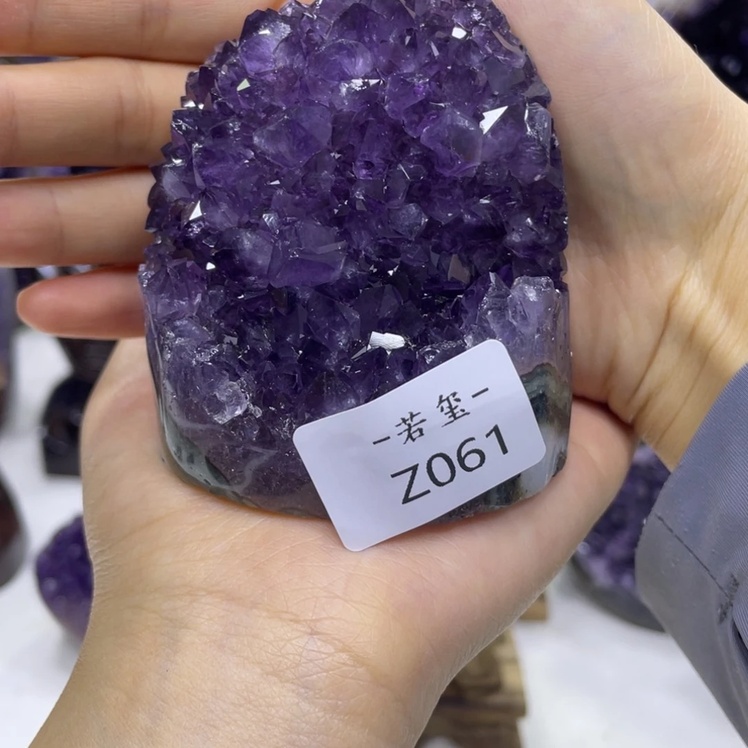 乌拉圭紫水晶摆件Z061
