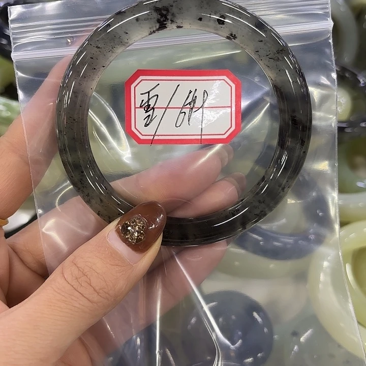 蛇纹石玉未镶嵌岫玉手镯