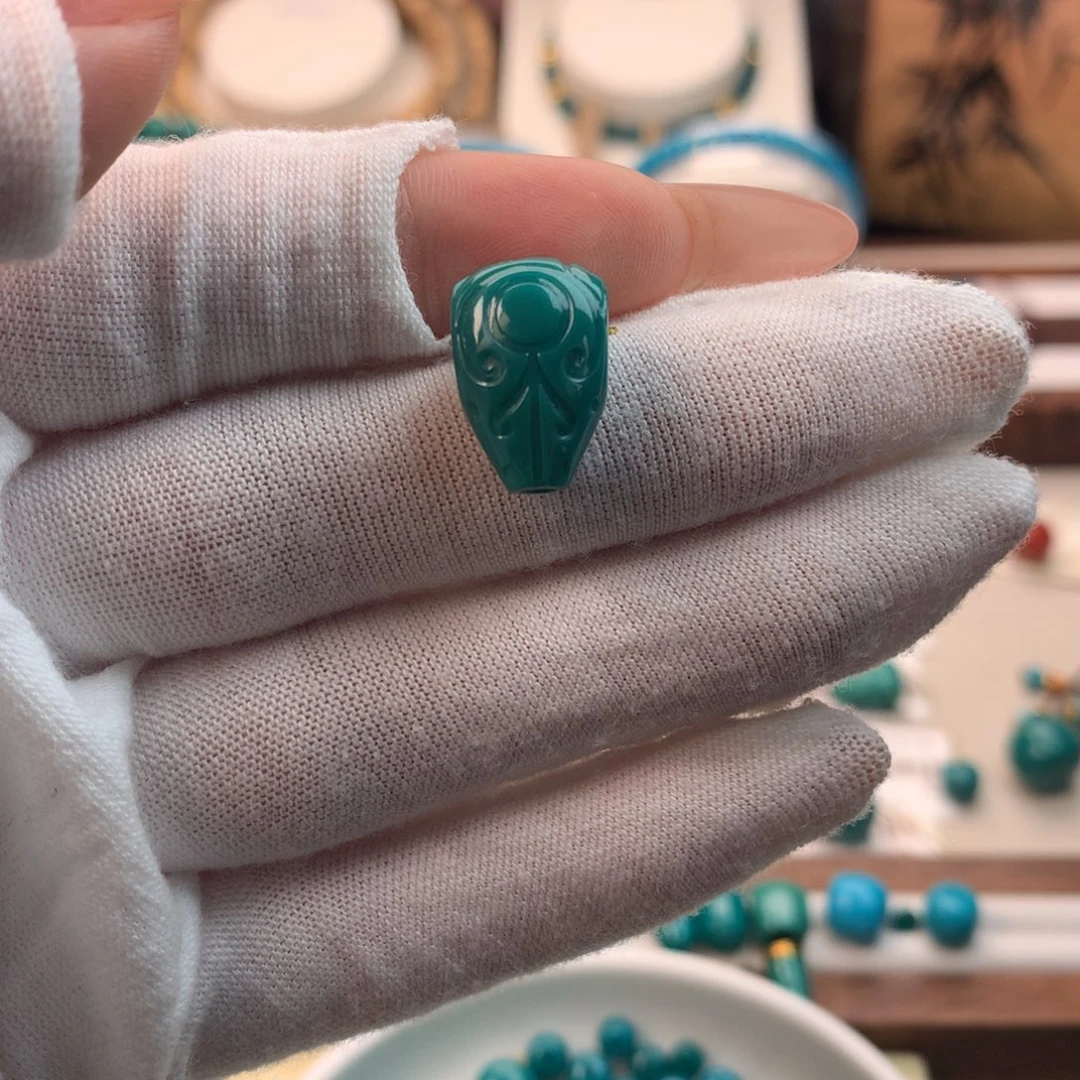 绿松石未镶嵌配饰凡