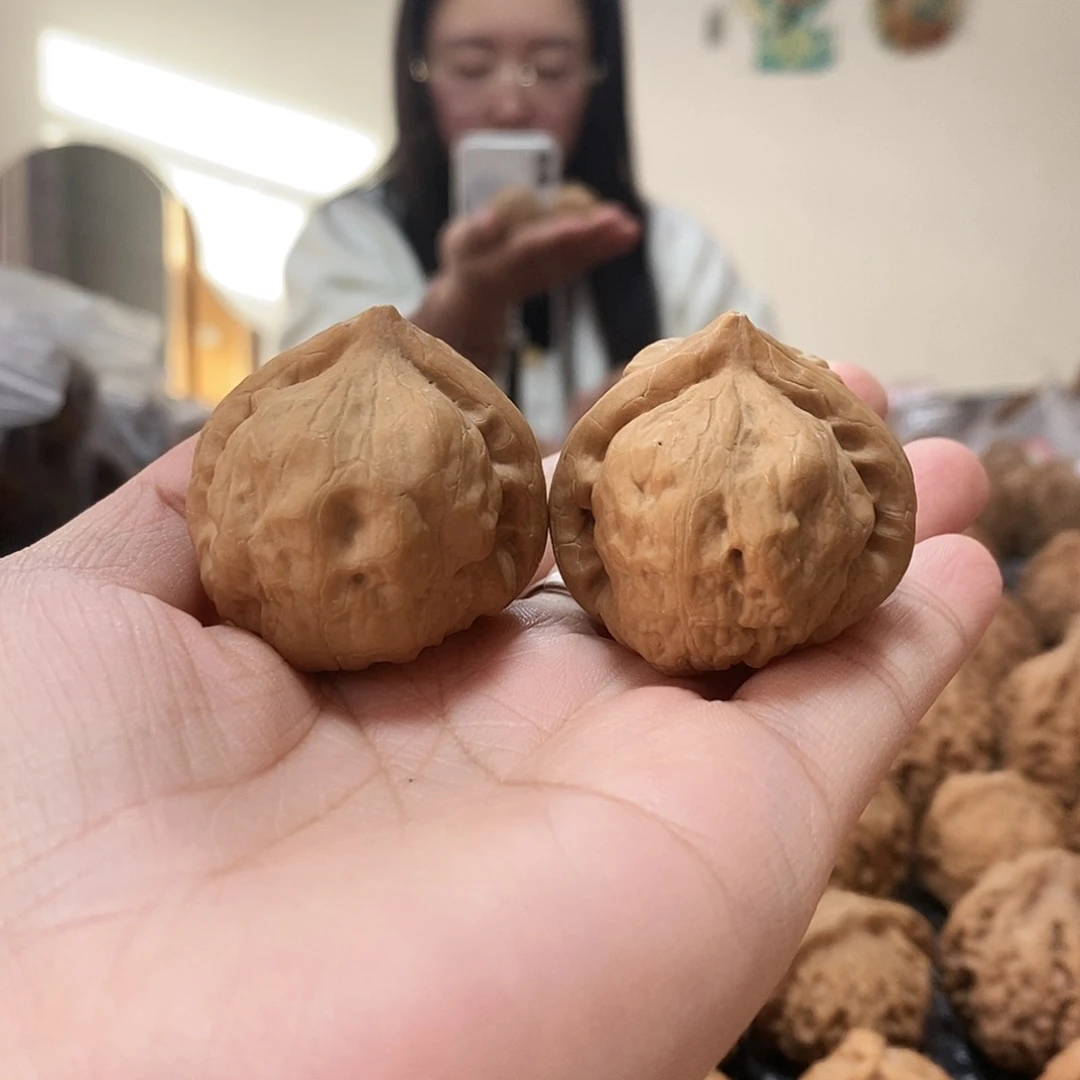 文玩核桃吊坠古蟾36+磕