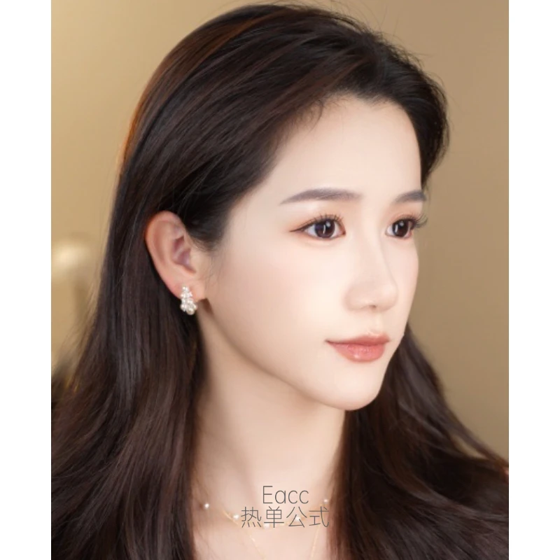 铜合金耳饰 小众c形圈款珍珠耳环耳饰女秋冬轻奢高级感气质耳圈
